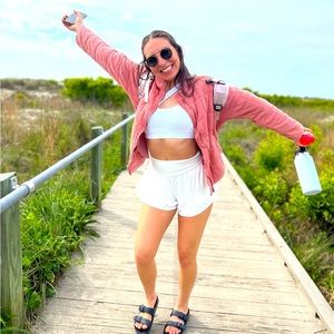 Meet your Posher, Holly